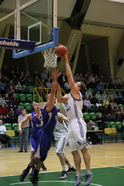 KSK Noteć rehabilituje się własnej hali