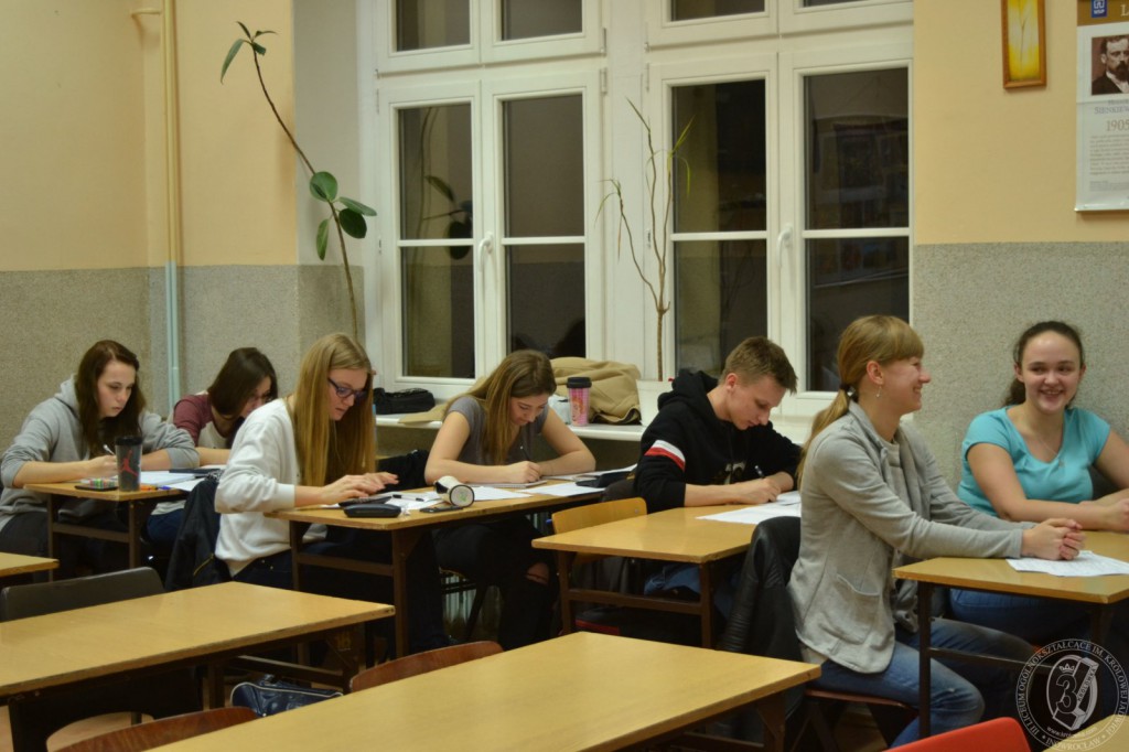 W III LO łamali głowy przez całą noc