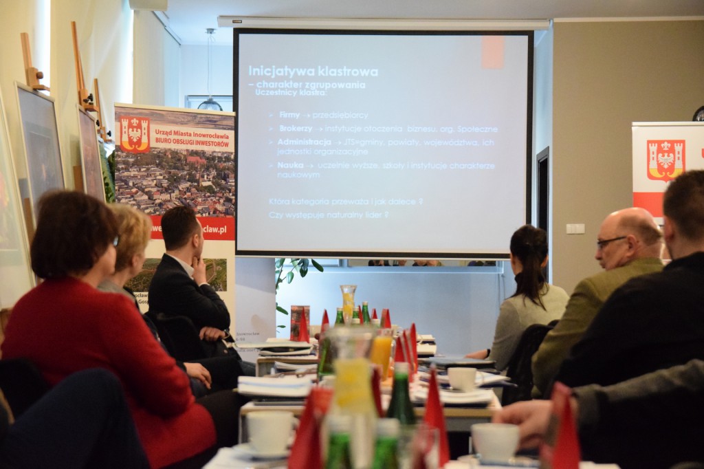 Konferencja o klastrach w biznesie w inowrocławskiej bibliotece