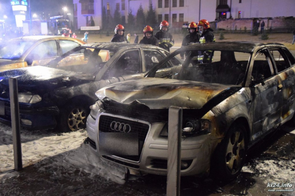 Pożar na parkingu Galerii Solnej
