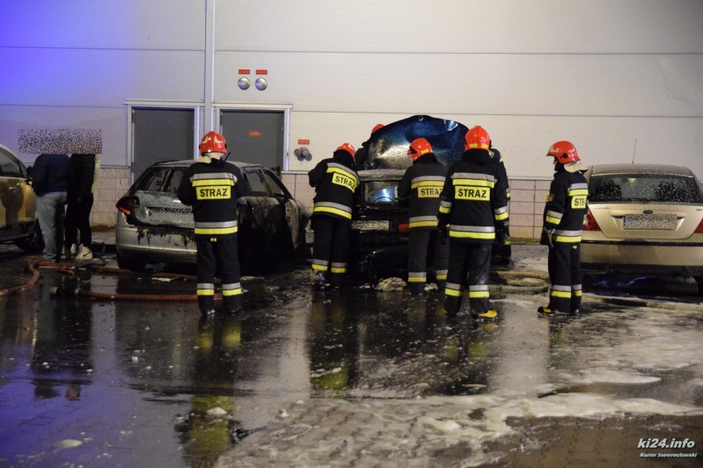 Pożar na parkingu Galerii Solnej