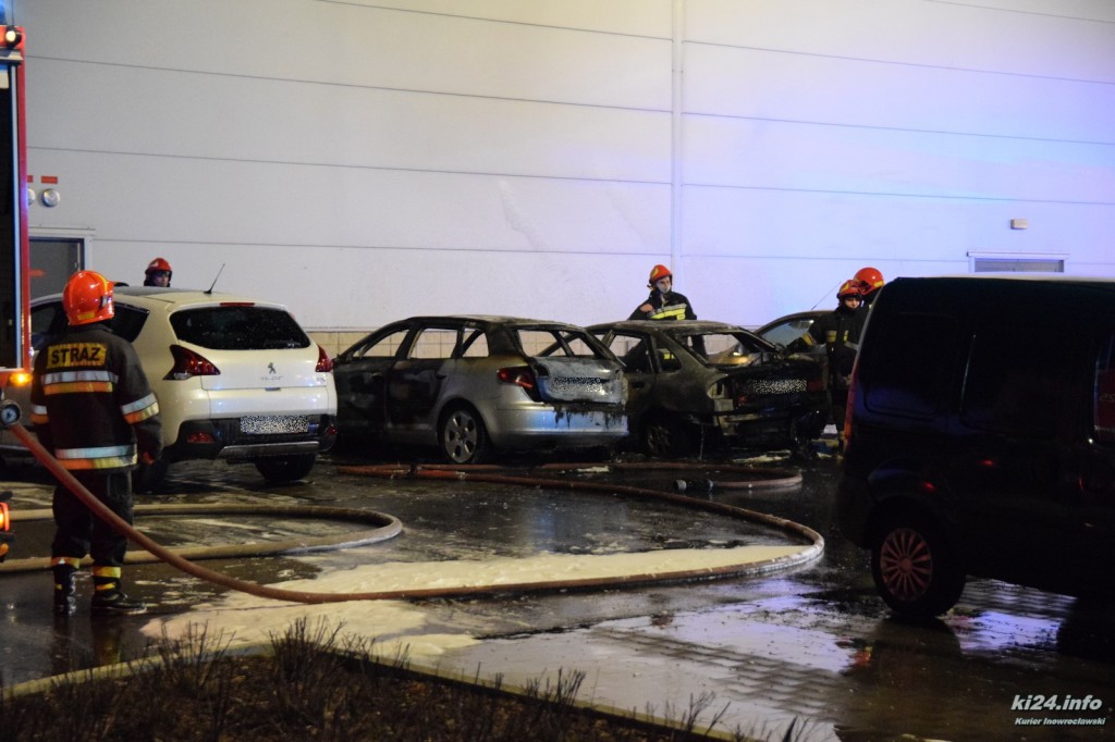 Pożar na parkingu Galerii Solnej
