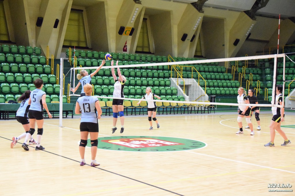 XIII Amatorskie Mistrzostwa Kobiet w Siatkówce