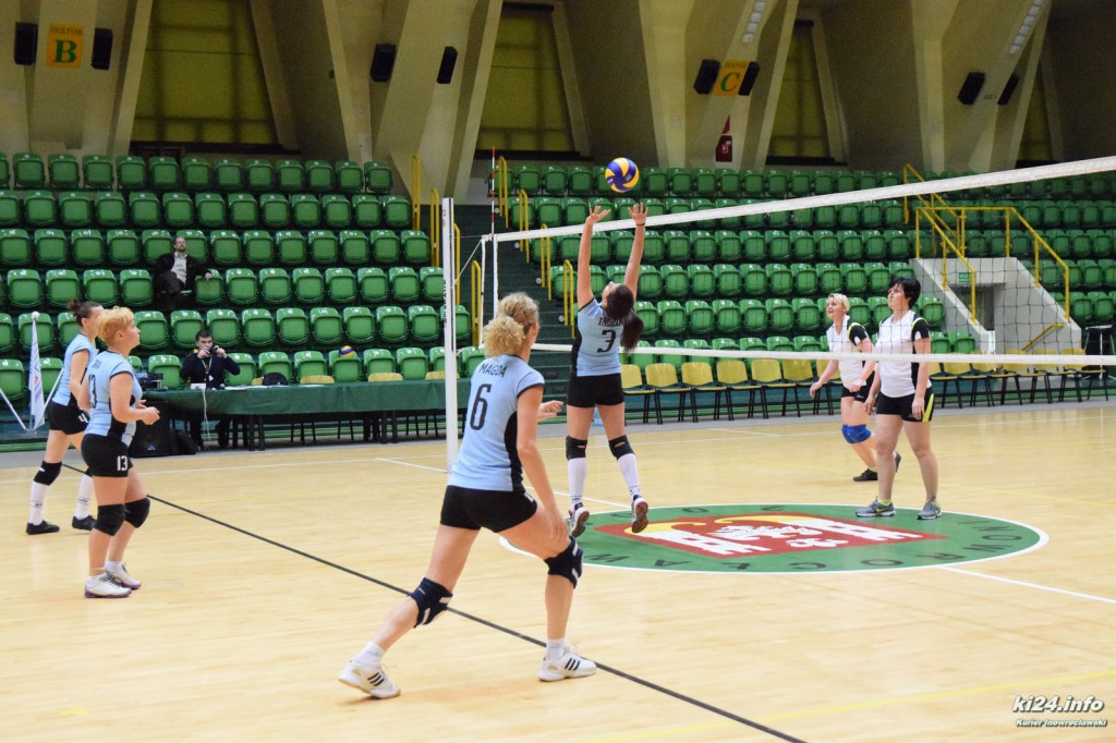 XIII Amatorskie Mistrzostwa Kobiet w Siatkówce