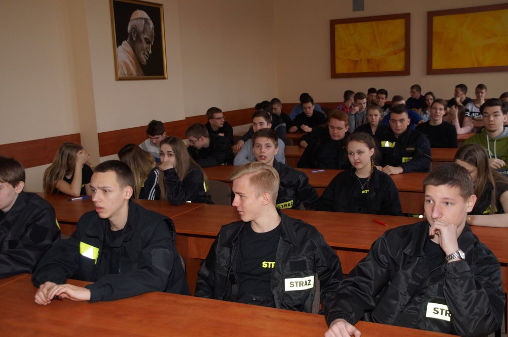 Walczyli o wygraną w Turnieju Wiedzy Pożarniczej