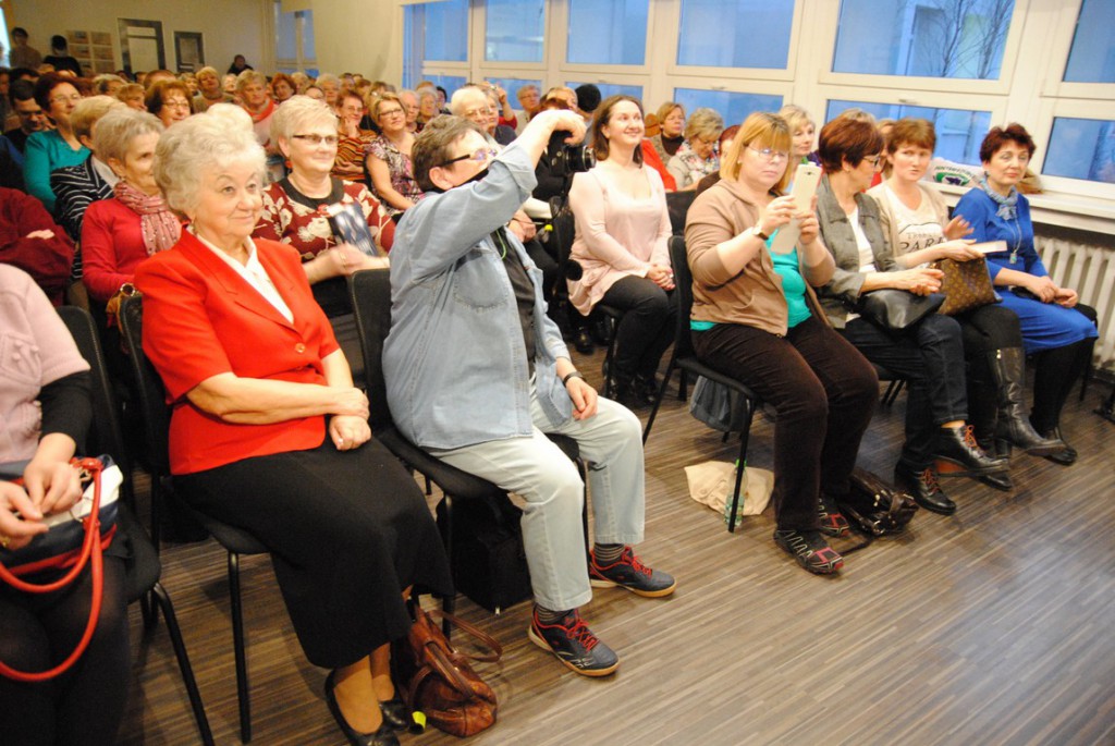 Kulisy aktorskiego życia Emilii Krakowskiej