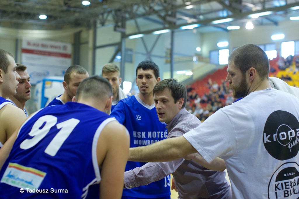 Czarna sobota na koszykarskich parkietach
