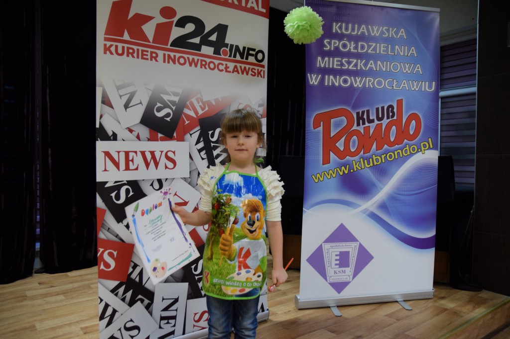 Jaja-giganty na osiedlu Rąbin