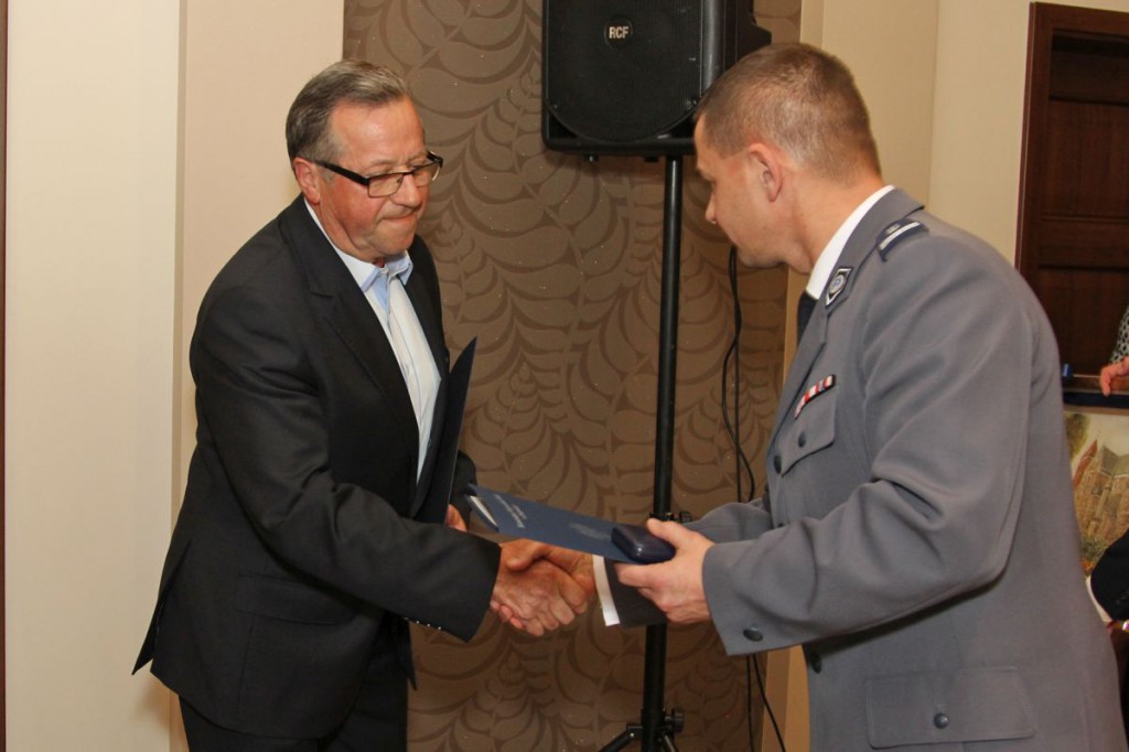 Honorowy Medal za uratowanie tonącej w Gople dla mieszkańca Kruszwicy