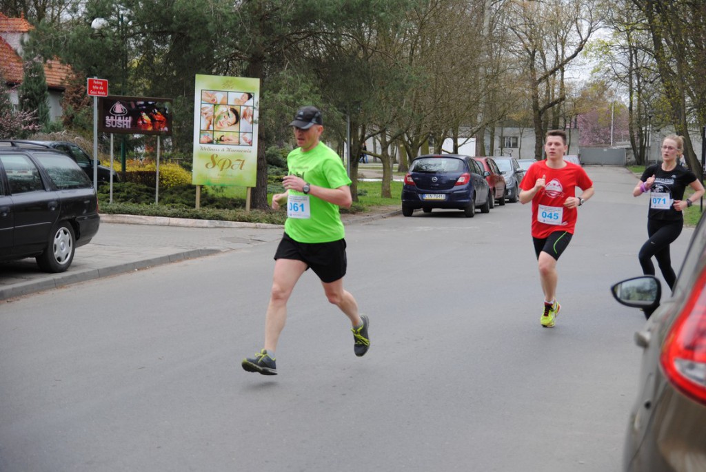 Kilkuset biegaczy na starcie Abler Green Run