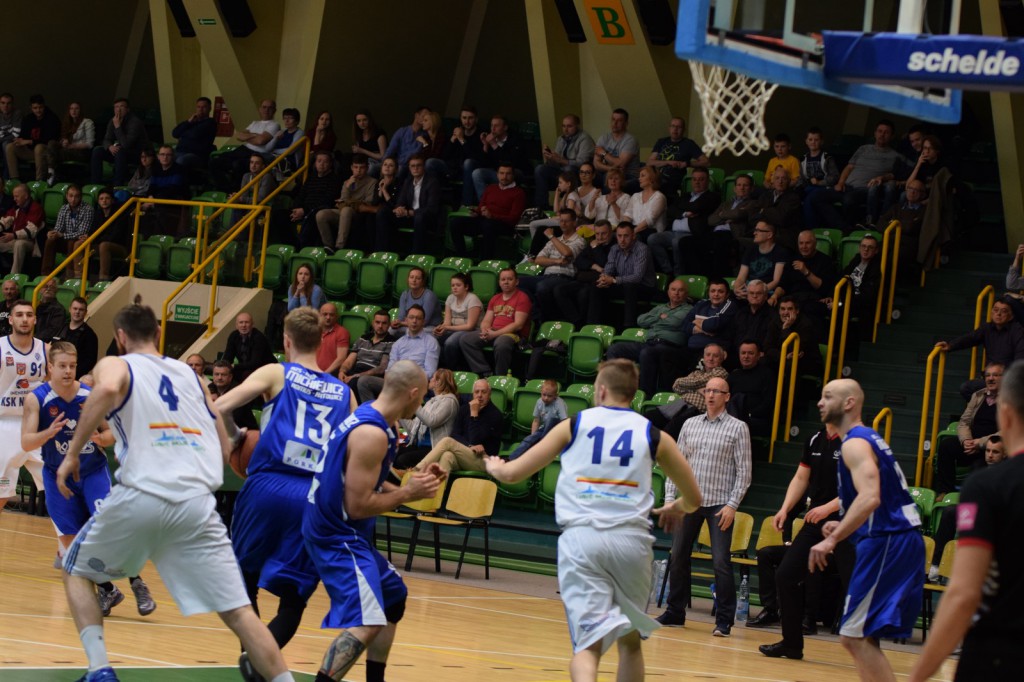 Pierwszy mecz play-out koszykarzy za nami