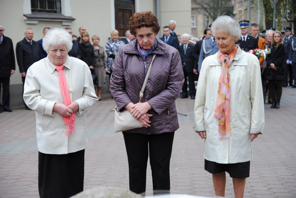 Inowrocławianie oddali hołd ofiarom zbrodni katyńskiej i katastrofy pod Smoleńskiem