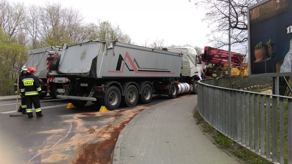 Wypadek na wiadukcie bydgoskim. Utrudnienia