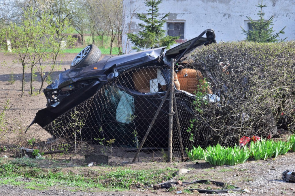 Groźny wypadek pod Jaksicami
