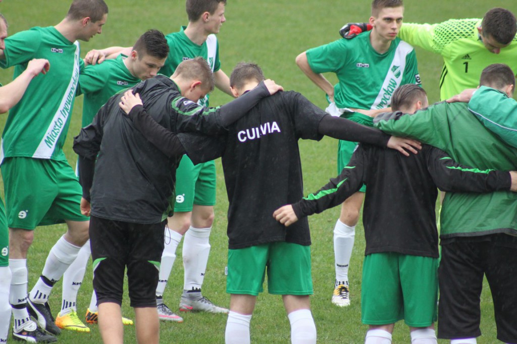 Biało-zieloni walczą na stadionie