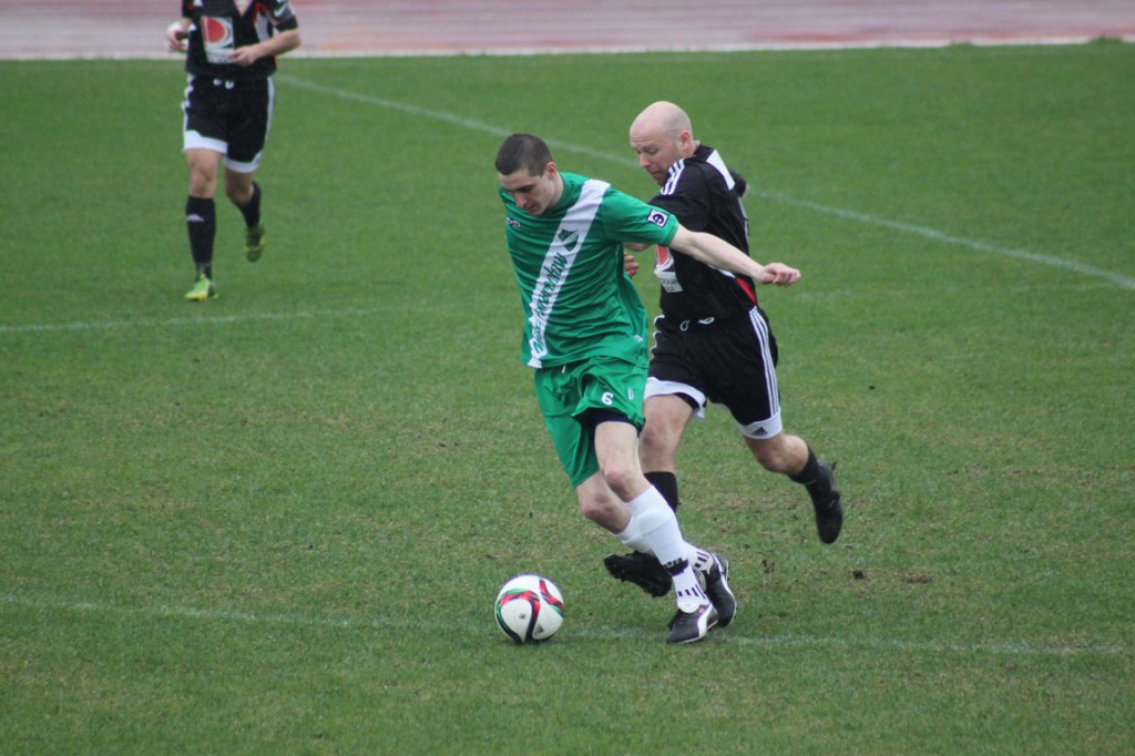 Biało-zieloni walczą na stadionie