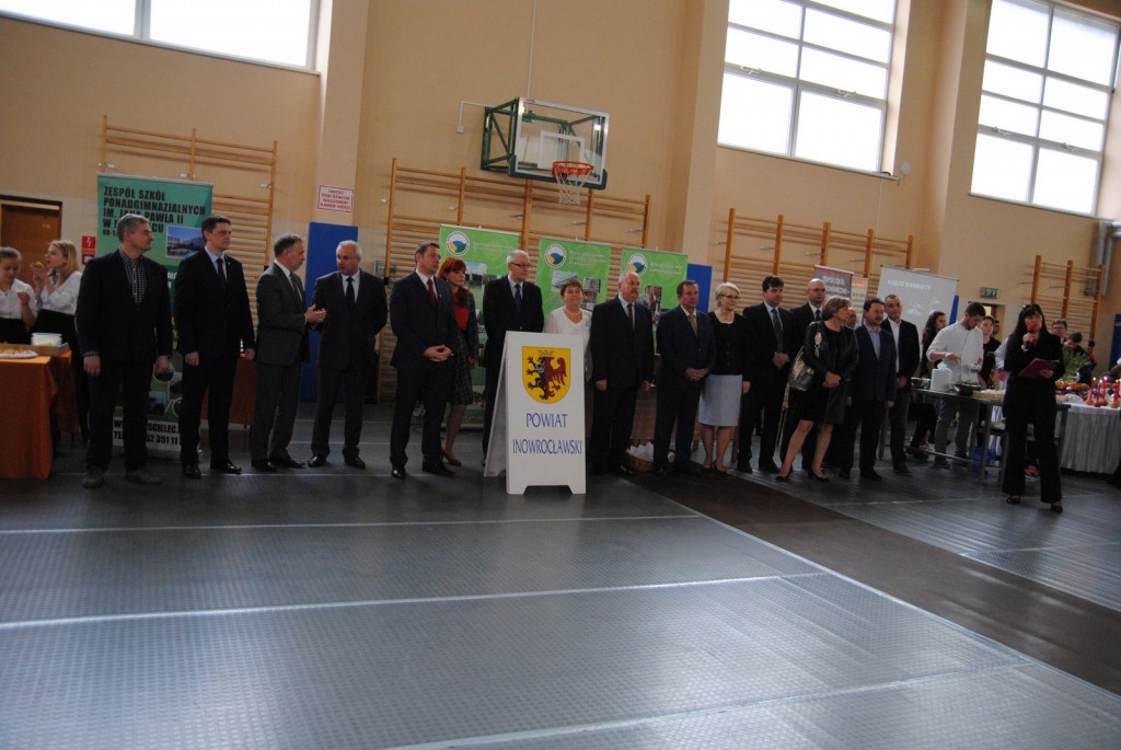 Gimnazjaliści na targach edukacyjnych