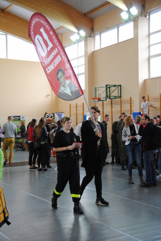 Gimnazjaliści na targach edukacyjnych