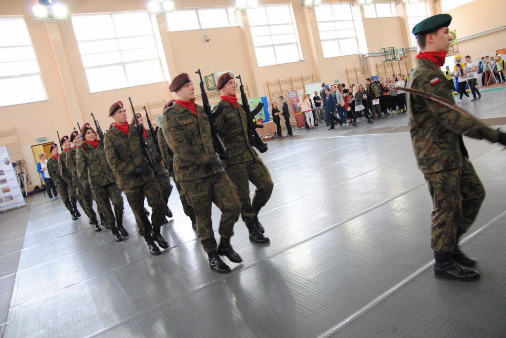 Gimnazjaliści na targach edukacyjnych