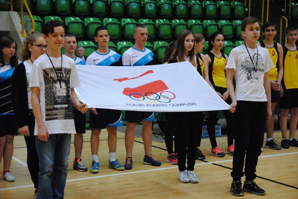 Sportowa rywalizacja gimnazjalistów pod okiem olimpijczyków