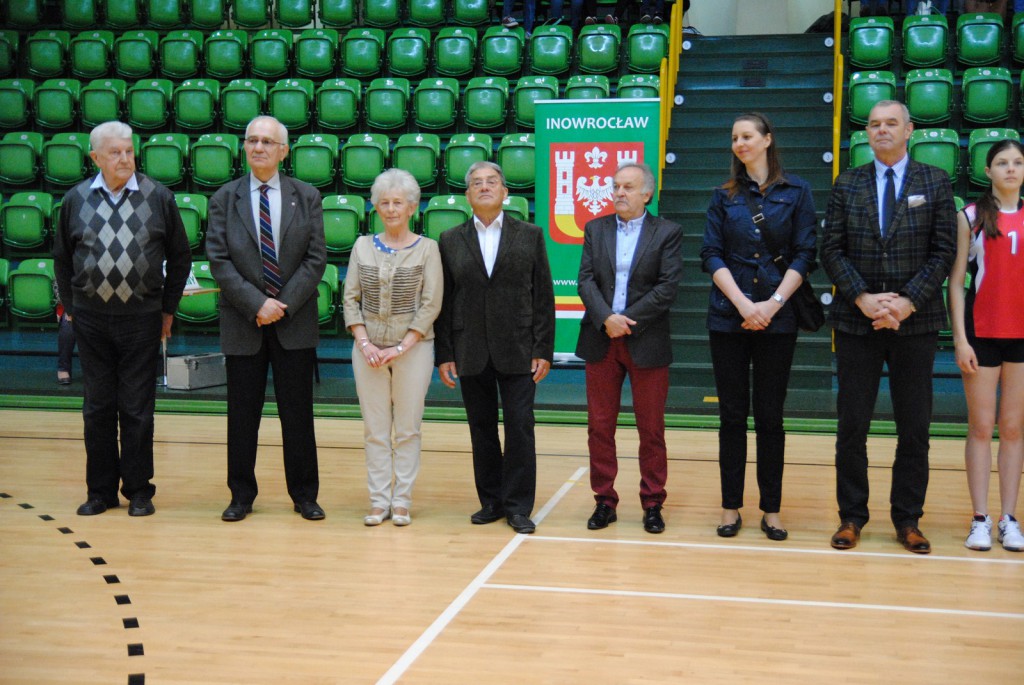 Sportowa rywalizacja gimnazjalistów pod okiem olimpijczyków