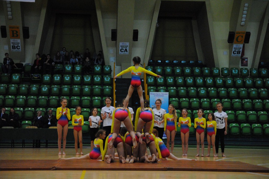 Sportowa rywalizacja gimnazjalistów pod okiem olimpijczyków