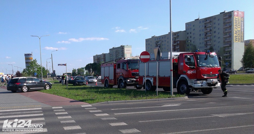 Potrójna kraksa na rąbińskim skrzyżowaniu