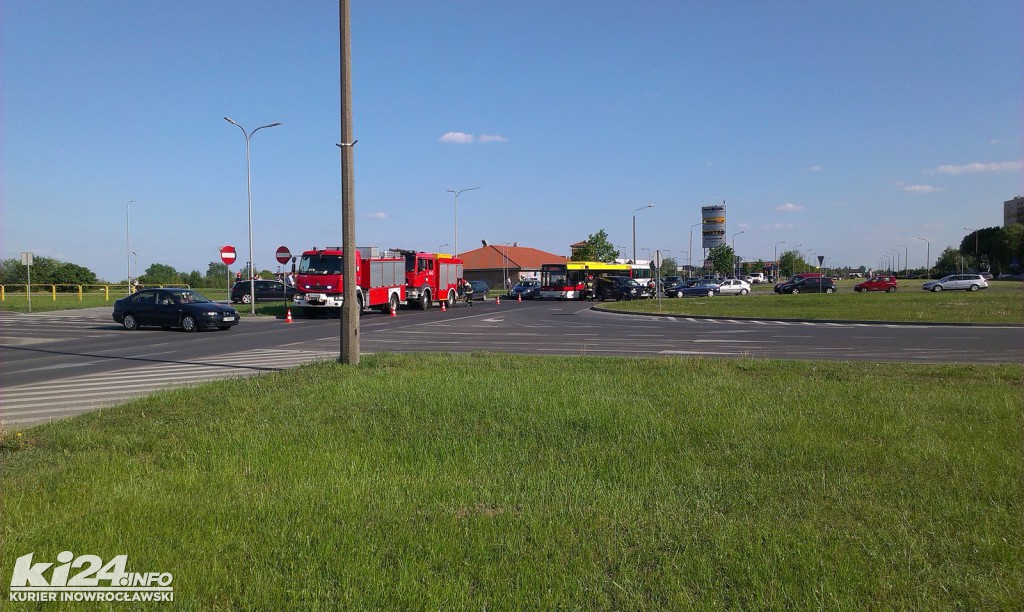 Potrójna kraksa na rąbińskim skrzyżowaniu