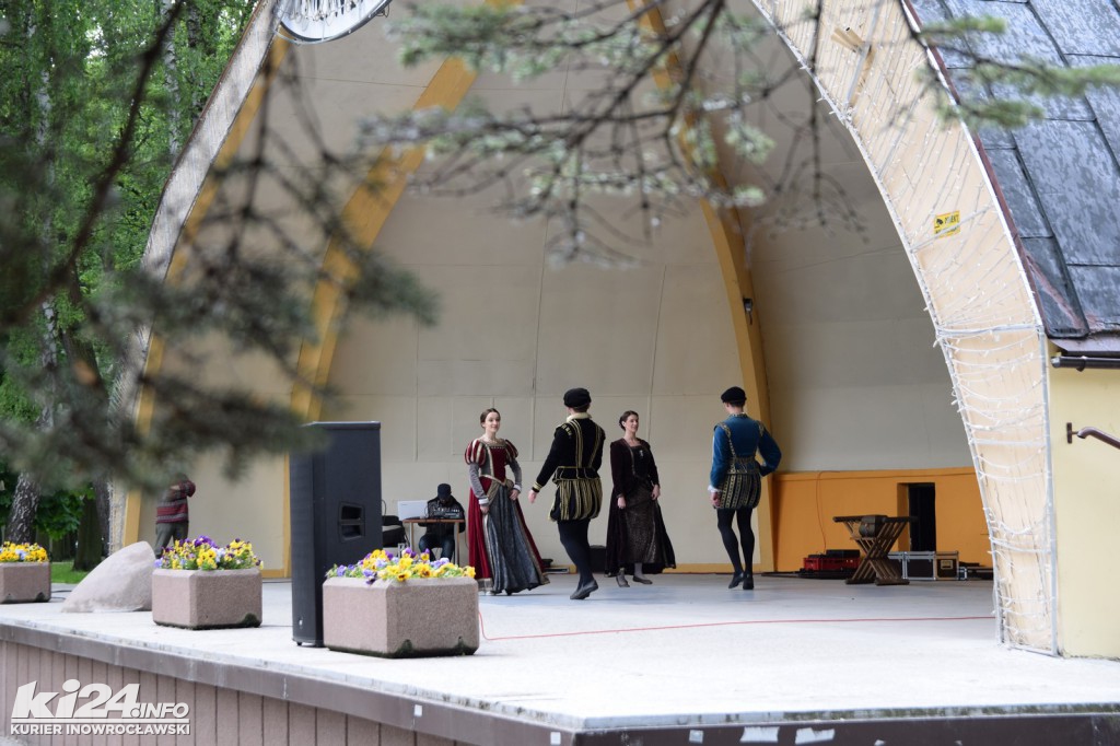 Tańczyli i walczyli z Szekspirem