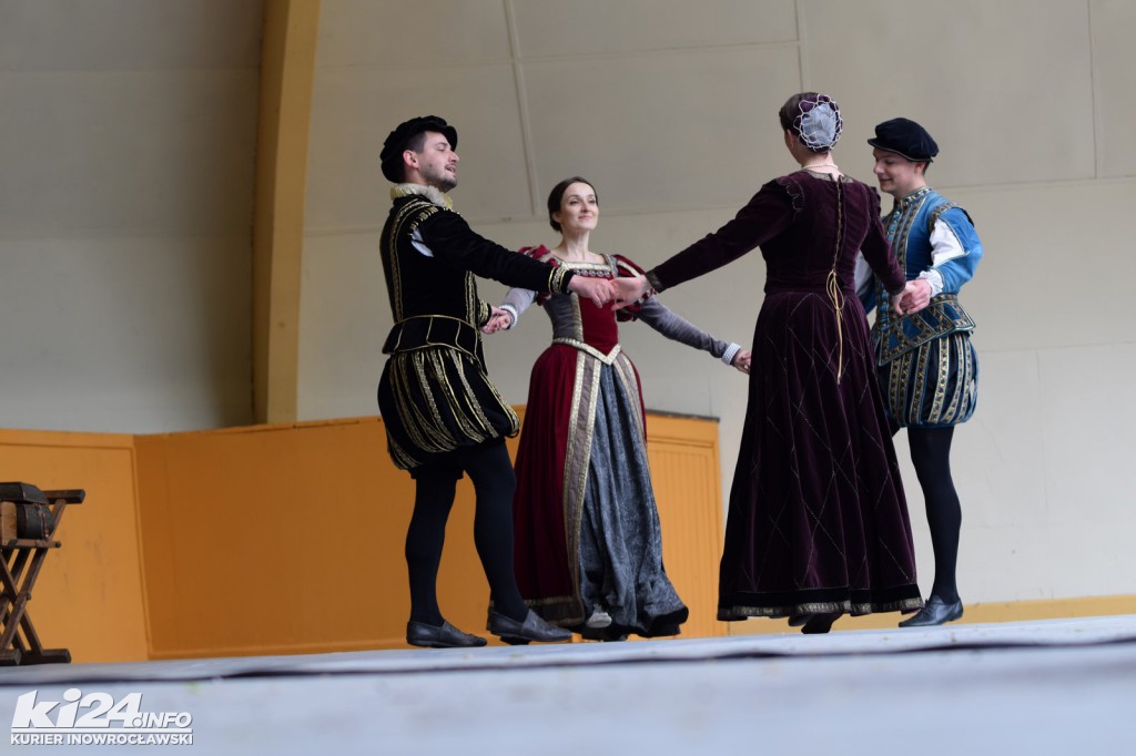 Tańczyli i walczyli z Szekspirem