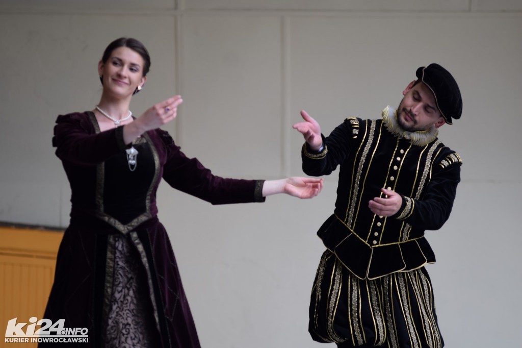 Tańczyli i walczyli z Szekspirem