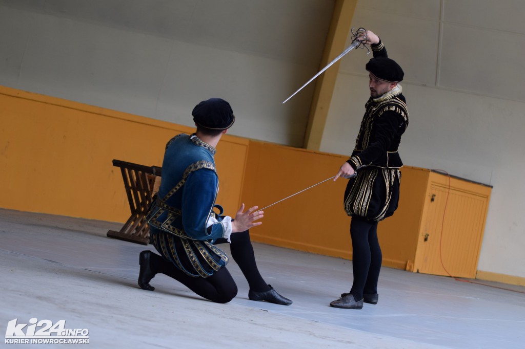 Tańczyli i walczyli z Szekspirem