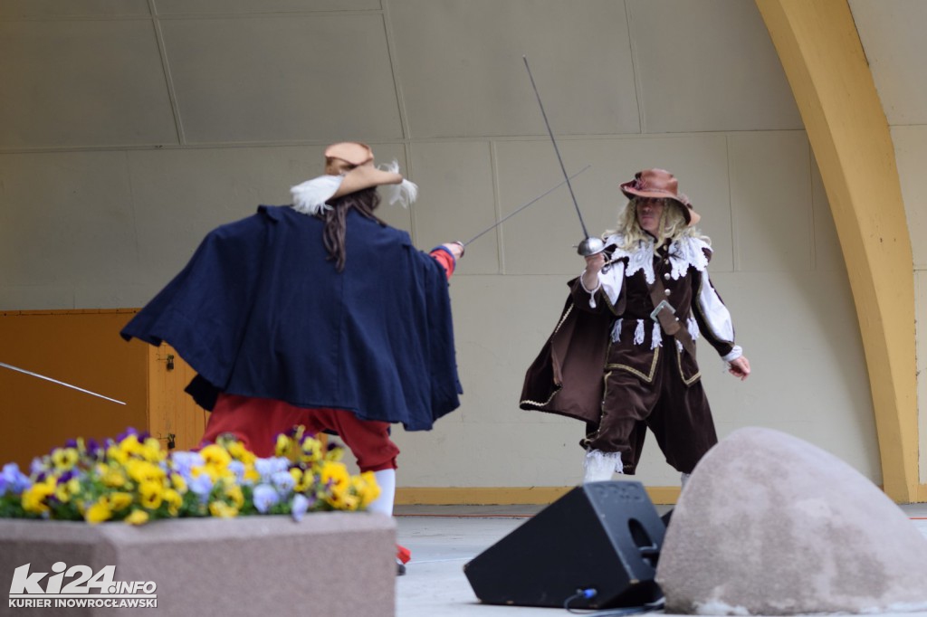 Tańczyli i walczyli z Szekspirem