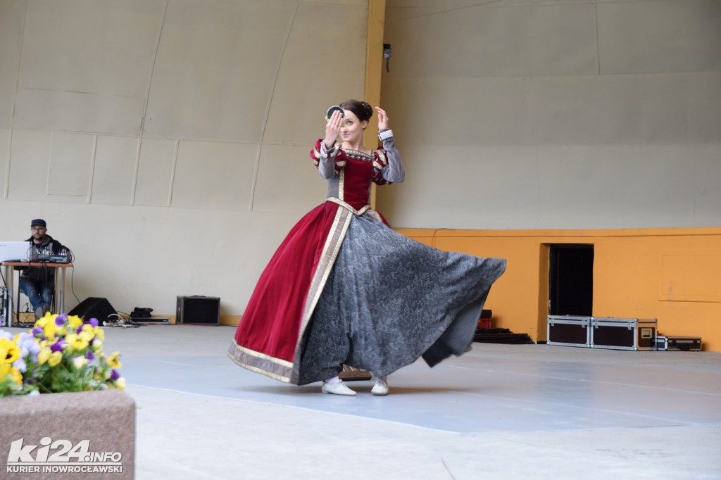 Tańczyli i walczyli z Szekspirem