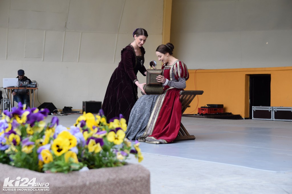 Tańczyli i walczyli z Szekspirem