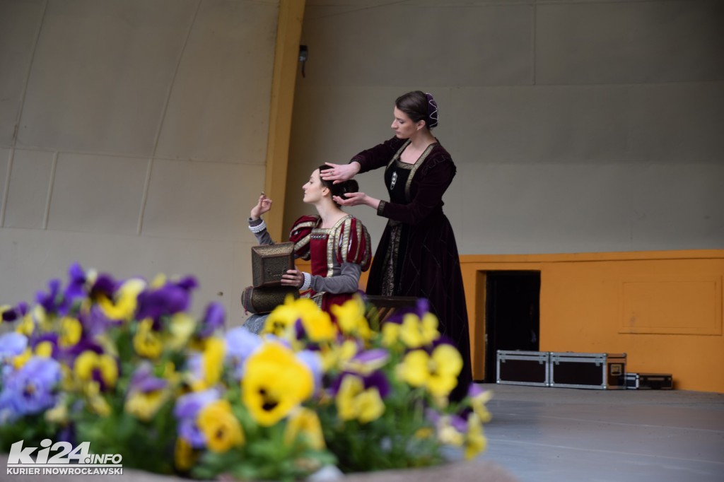 Tańczyli i walczyli z Szekspirem