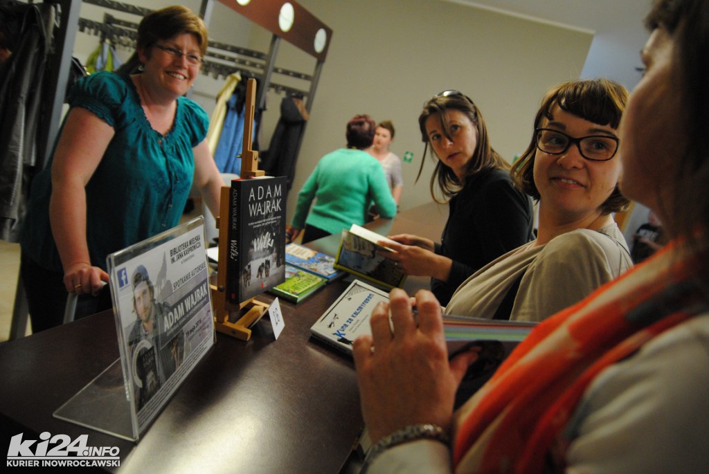 Spotkanie autorskie z Adamem Wajrakiem