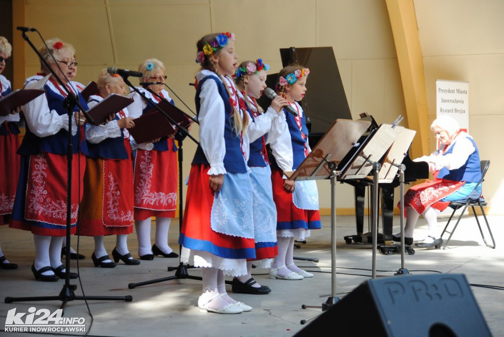 DNI INOWROCŁAWIA: Występy folklorystyczne