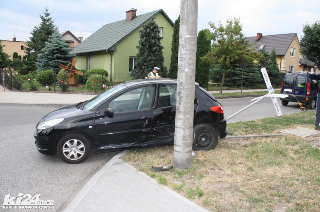 Kierująca peugeotem wymusiła pierwszeństwo