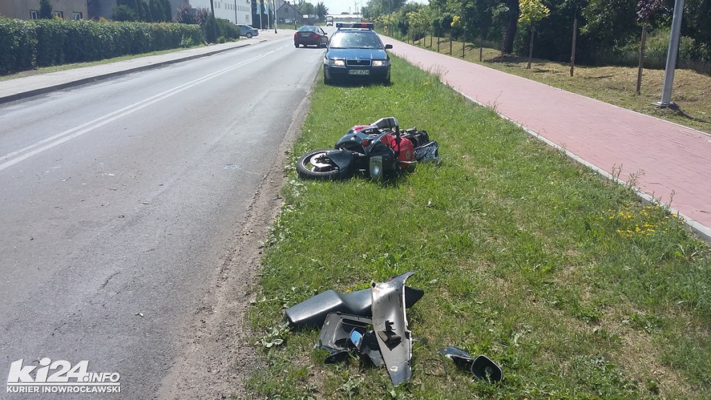 Motocyklista wywrócił się na motorze. Prowadził po alkoholu