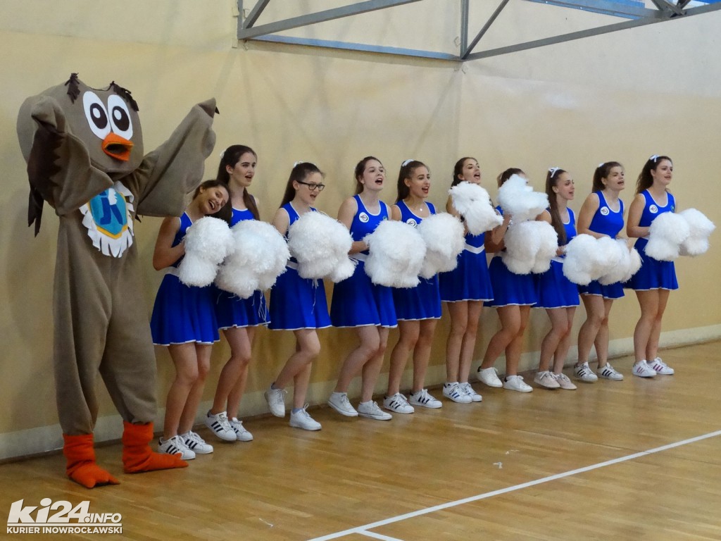 Cheerleaderki Kaspra po debiucie