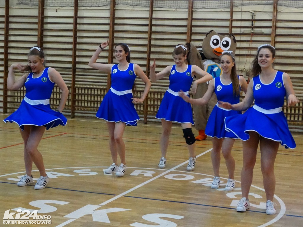 Cheerleaderki Kaspra po debiucie