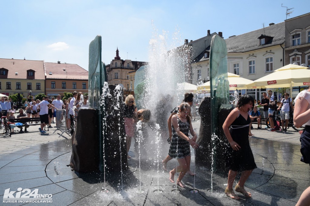 Na Rynku młodzież powitała wakacje