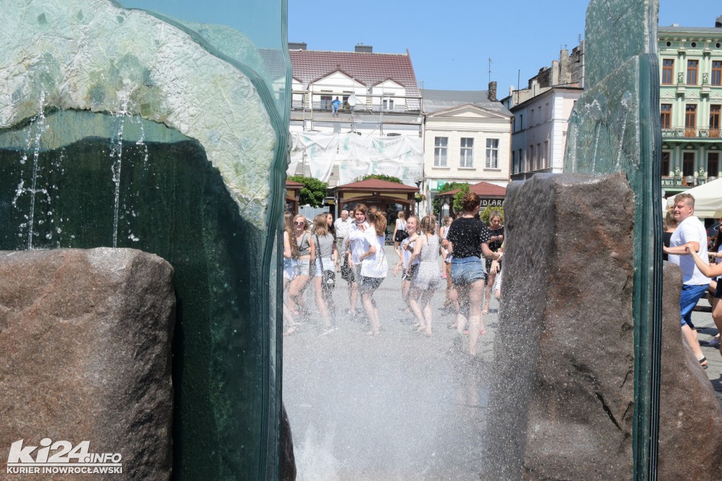 Na Rynku młodzież powitała wakacje