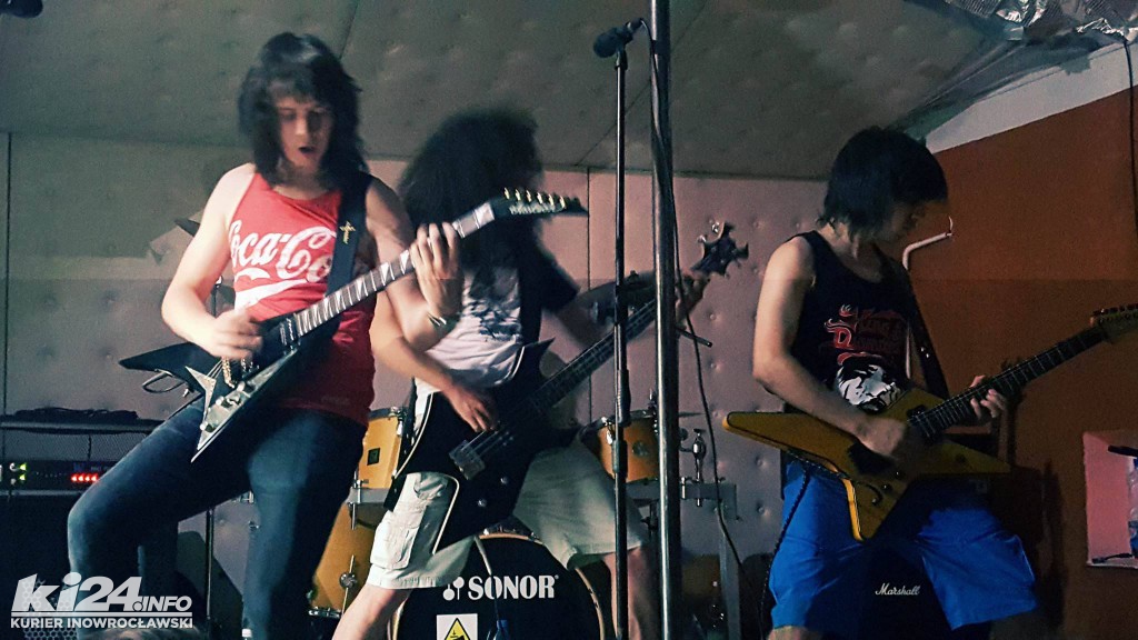 Metalowe powitanie wakacji
