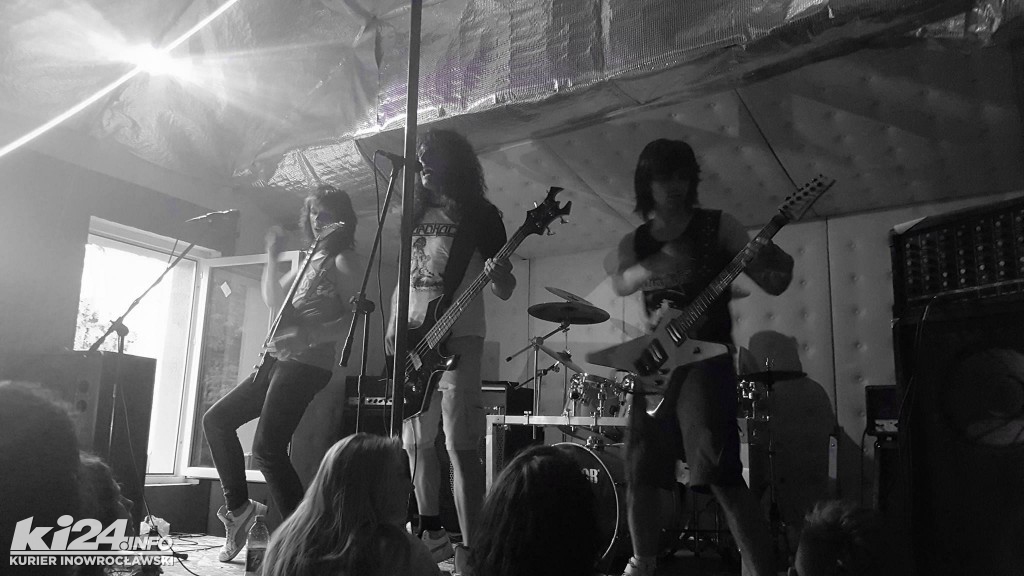 Metalowe powitanie wakacji