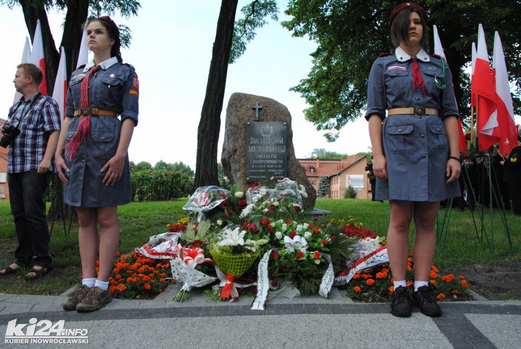 Apel pamięci w rocznicę Powstania Warszawskiego
