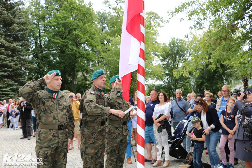Siły zbrojne świętują. Były awanse i odznaczenia