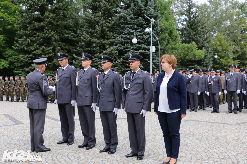 Siły zbrojne świętują. Były awanse i odznaczenia