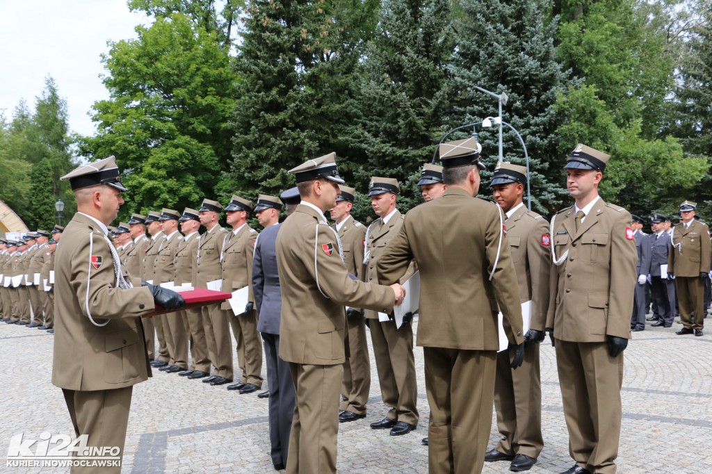 Siły zbrojne świętują. Były awanse i odznaczenia